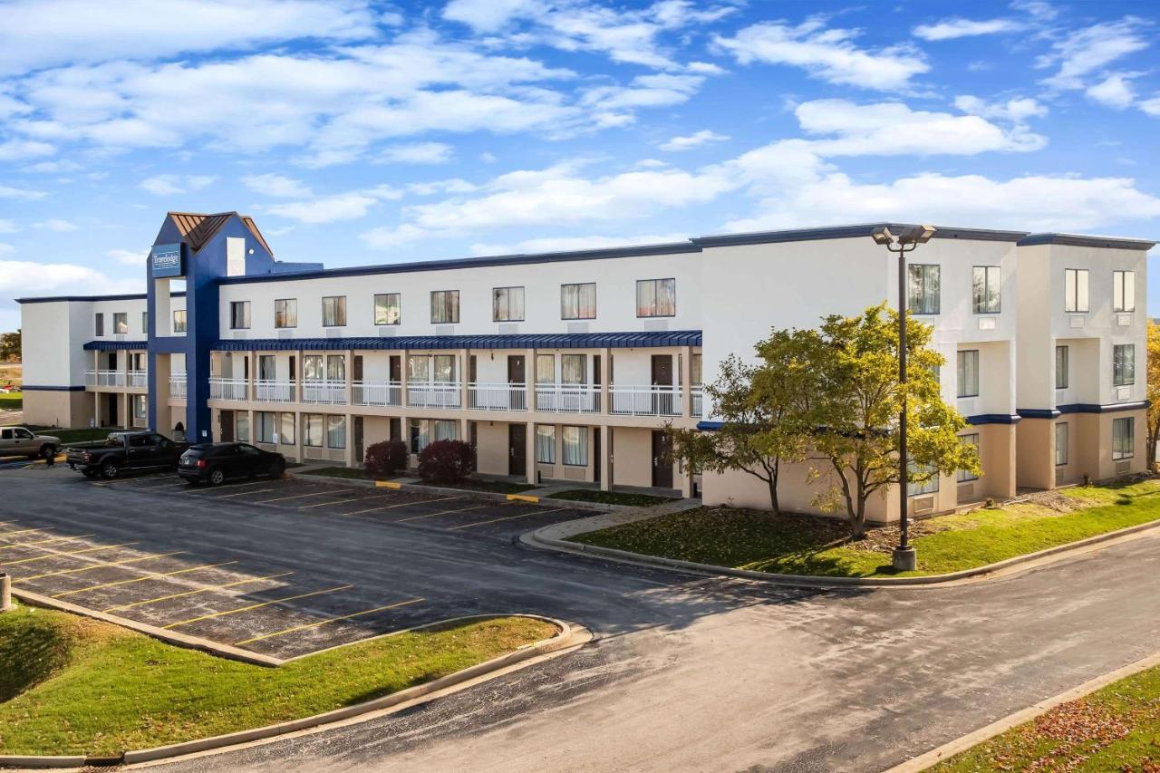 Travelodge By Wyndham Fort Wayne North מראה חיצוני תמונה