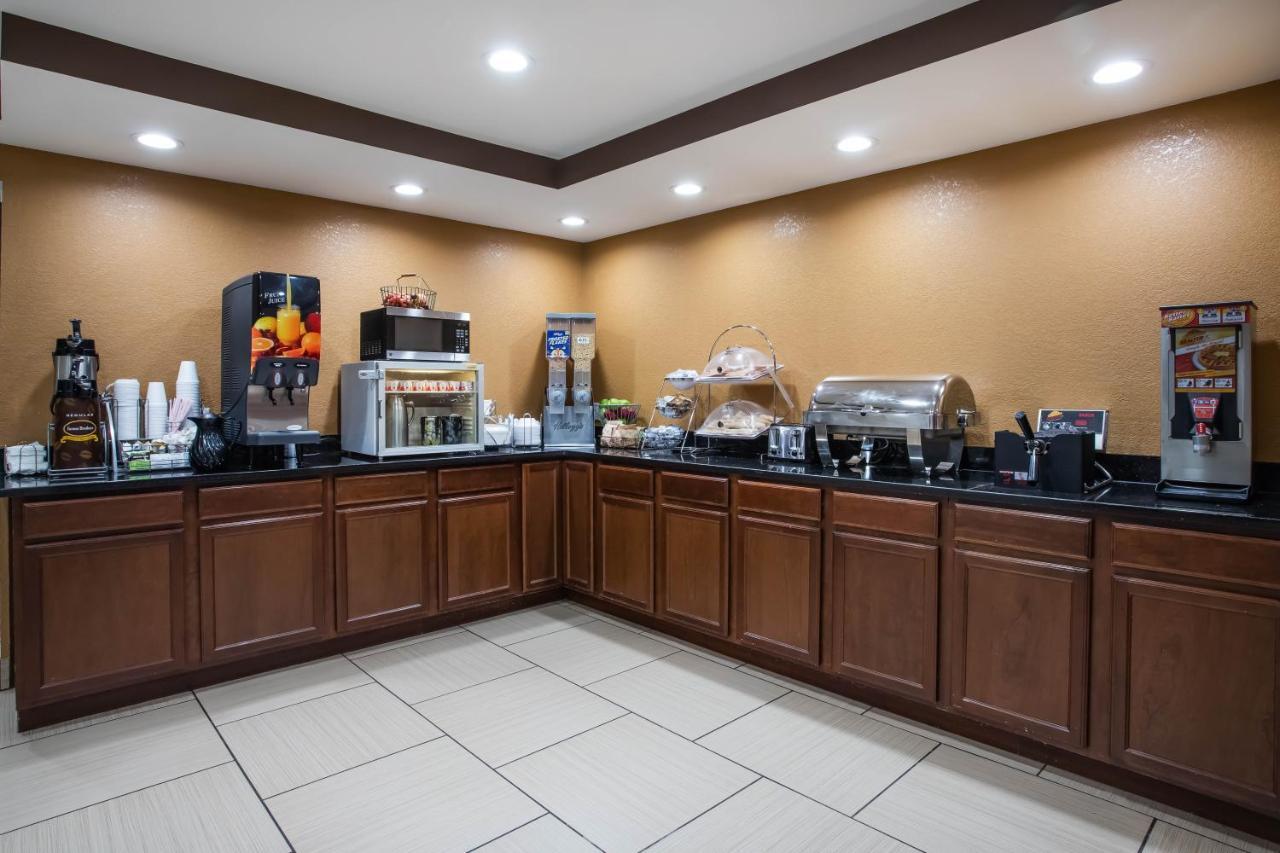 Travelodge By Wyndham Fort Wayne North מראה חיצוני תמונה